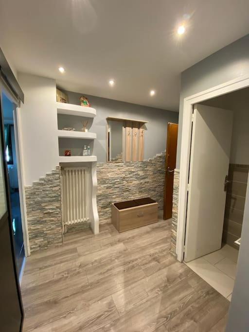 Appartement Proche Centre Ville Avec Parking Gratuit Annecy Zewnętrze zdjęcie