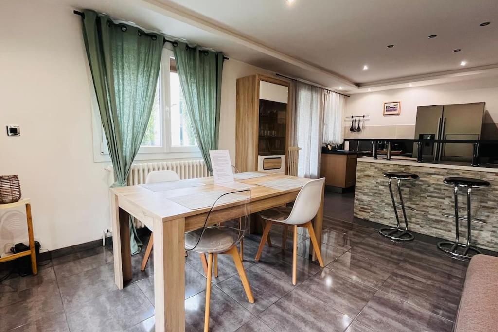 Appartement Proche Centre Ville Avec Parking Gratuit Annecy Zewnętrze zdjęcie