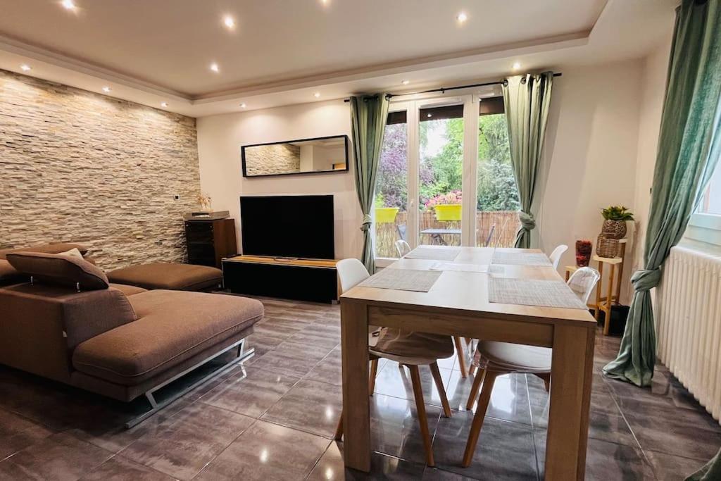 Appartement Proche Centre Ville Avec Parking Gratuit Annecy Zewnętrze zdjęcie