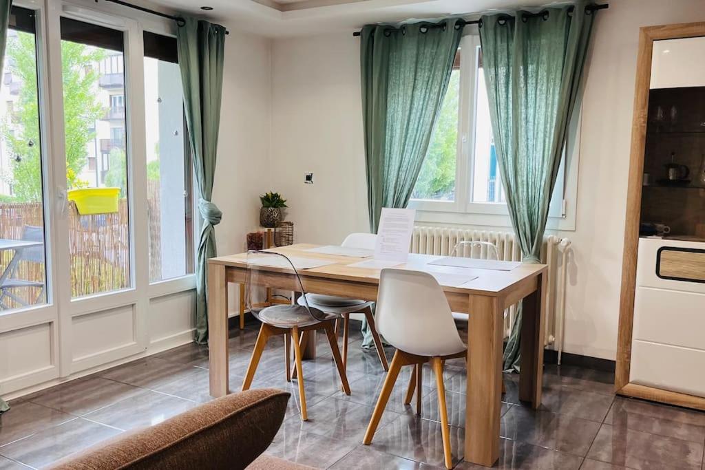 Appartement Proche Centre Ville Avec Parking Gratuit Annecy Zewnętrze zdjęcie